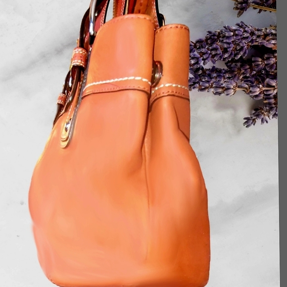 COACH BURNT ORANGE LEATHER CARRYALL - Picture 6 of 10